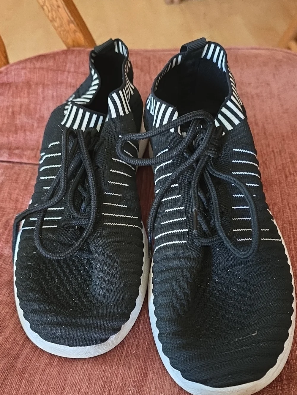 Danskin Black White Slip On Stretch Sneakers